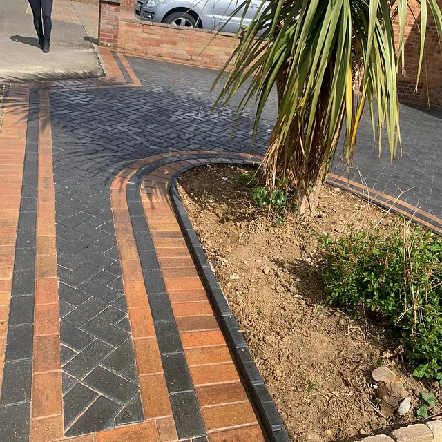 AC Paving & Landscapes - Paving - Driveways - Northampton - Northamptonshire